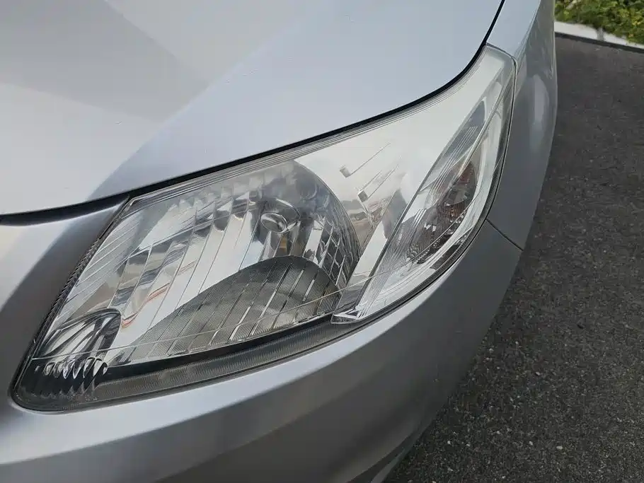 Chevrolet Sail — миниатюра 5