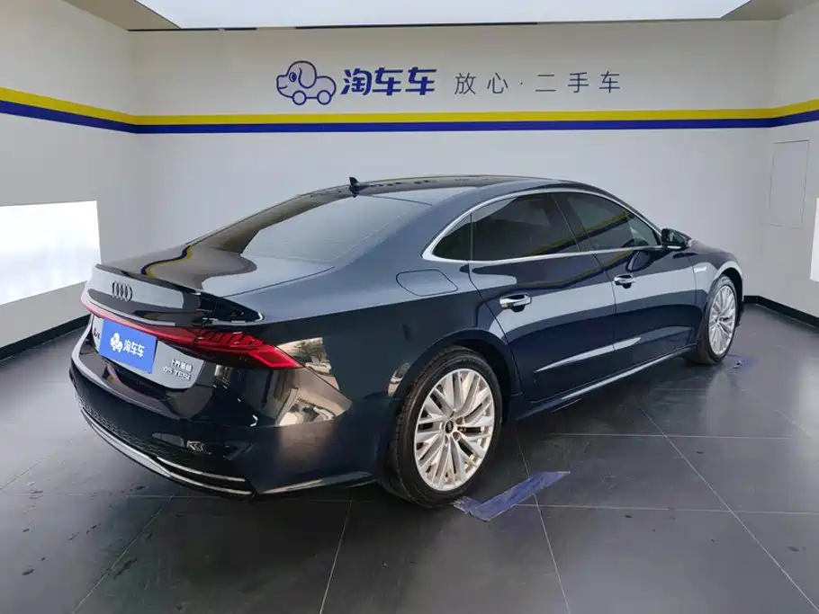 Audi A7L — миниатюра 3