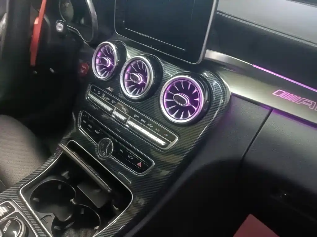 Mercedes-Benz C-Class — миниатюра 7