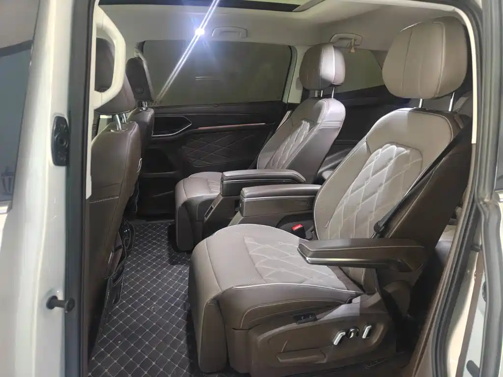 Volkswagen Viloran — миниатюра 8