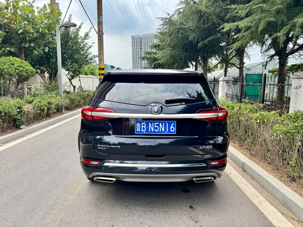 Buick Enclave — миниатюра 5