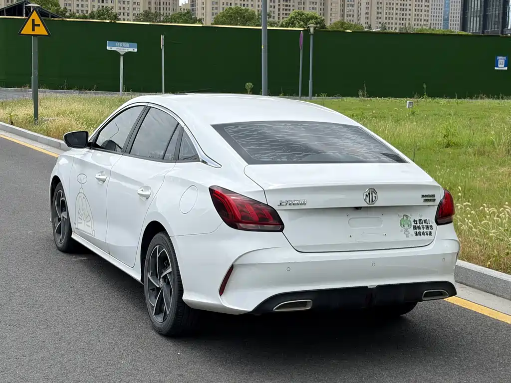 MG MG5 — миниатюра 4