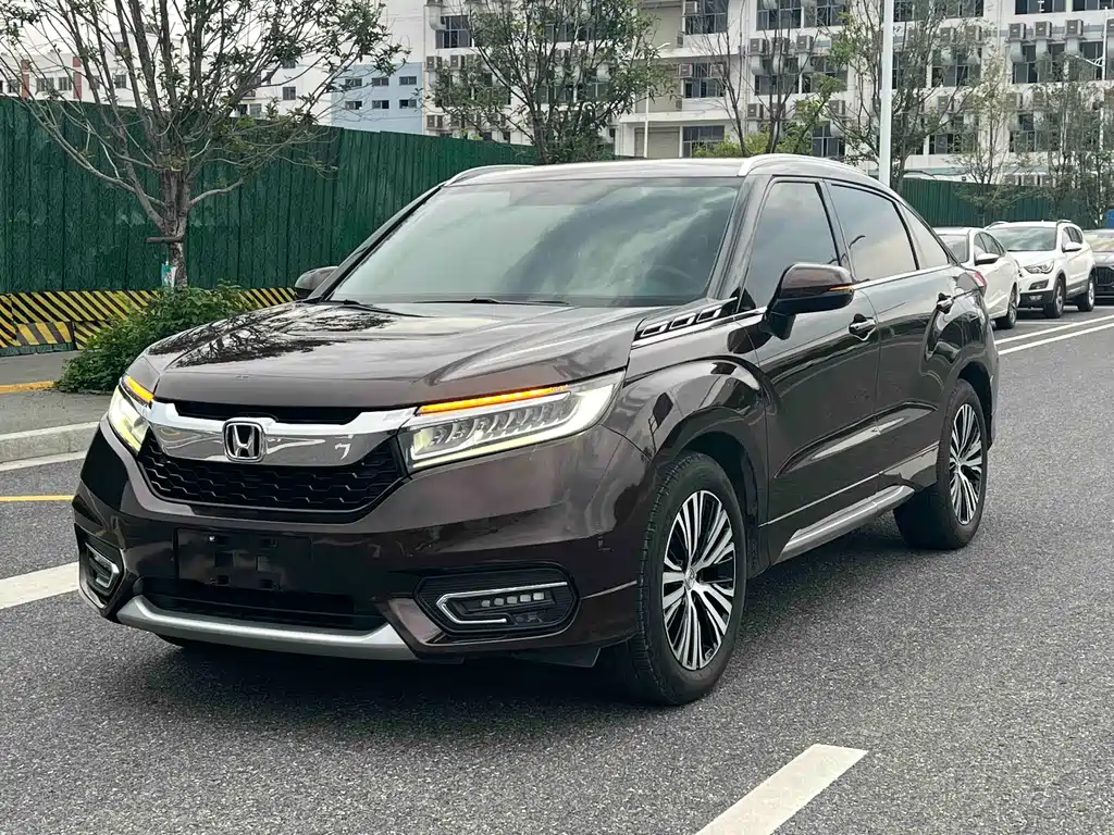 Купить Honda Avancier