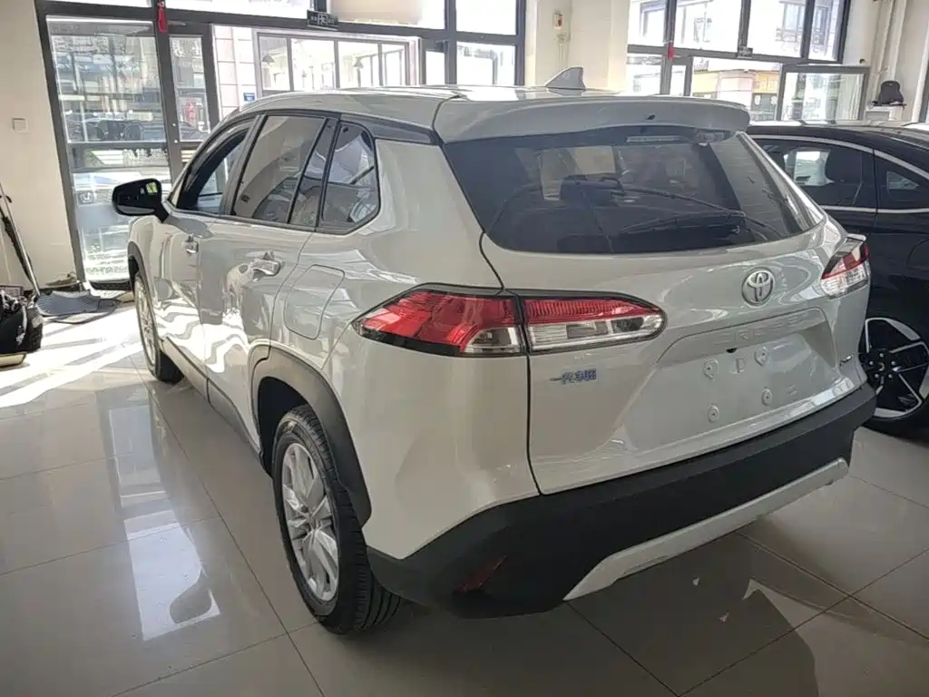 Toyota Corolla Cross — миниатюра 5