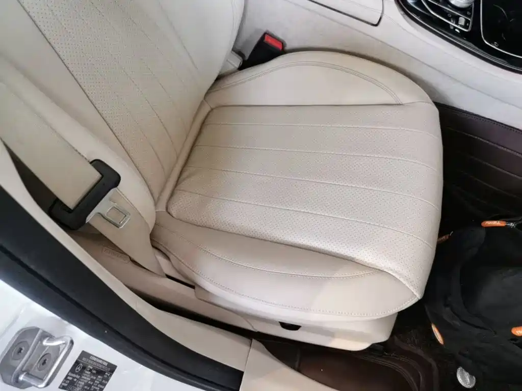 Mercedes-Benz E-Class — миниатюра 25