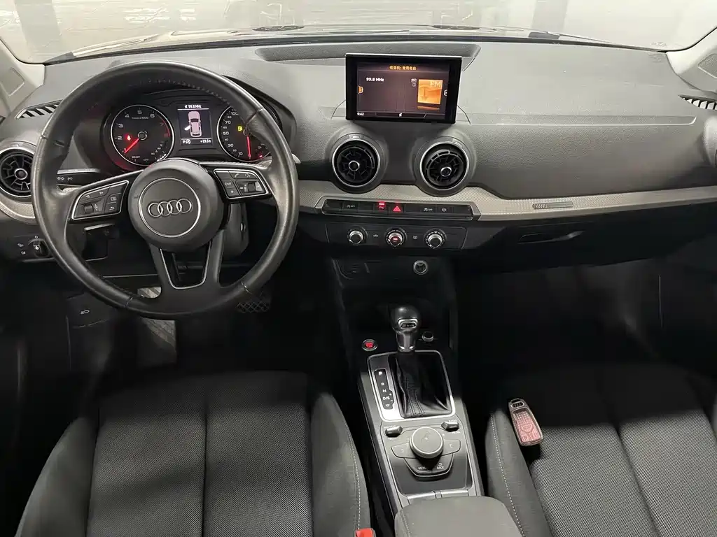 Audi Q2L — миниатюра 10
