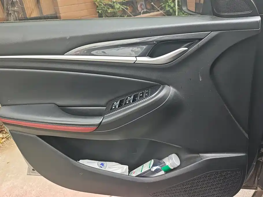 Changan Eado — миниатюра 7