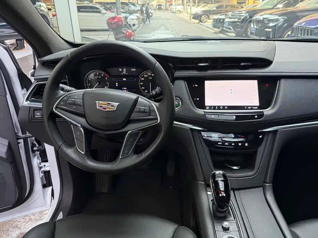 Cadillac XT5 — миниатюра 14