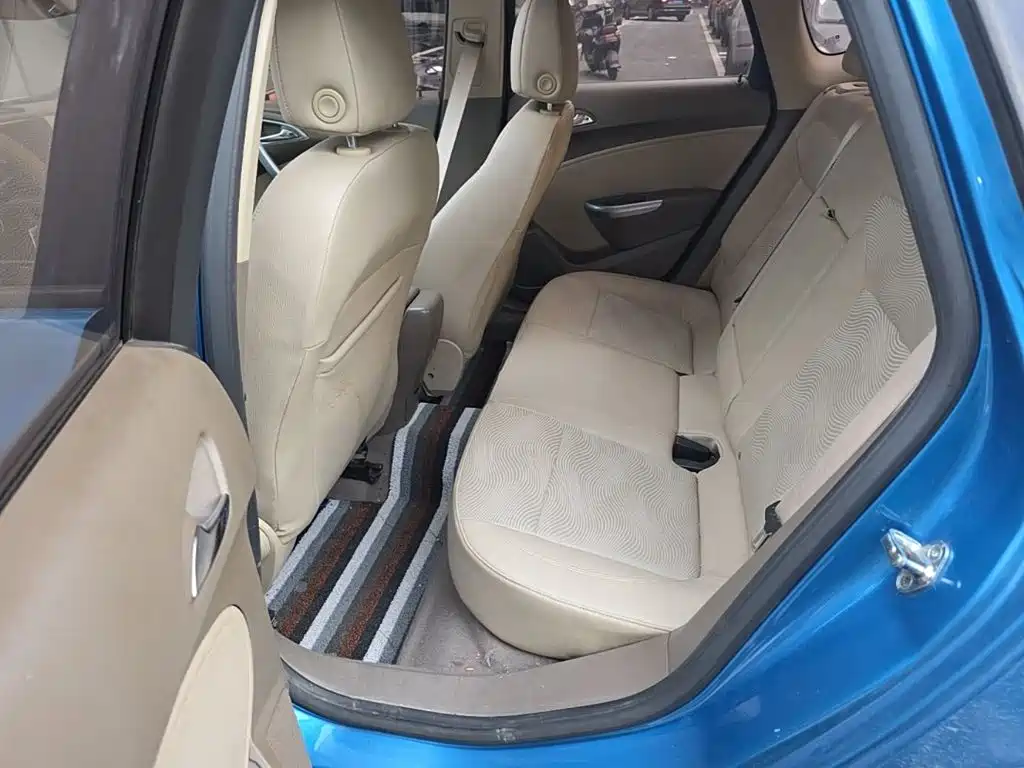 Buick Excelle — миниатюра 17