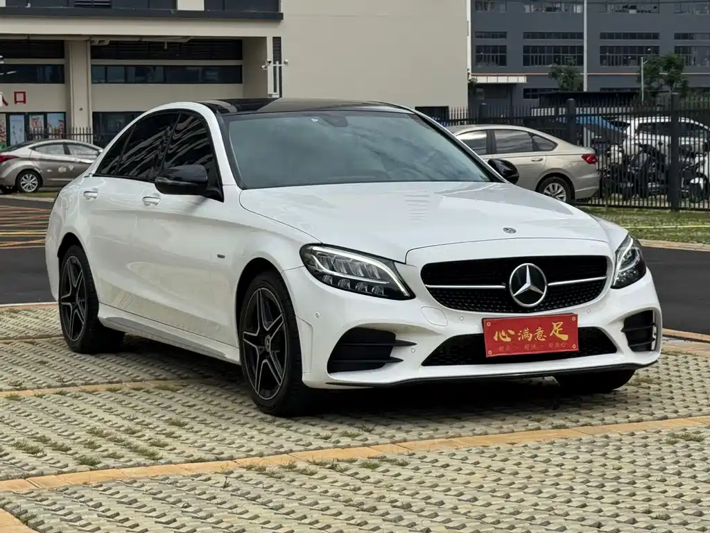 Mercedes-Benz C-Class — миниатюра 3