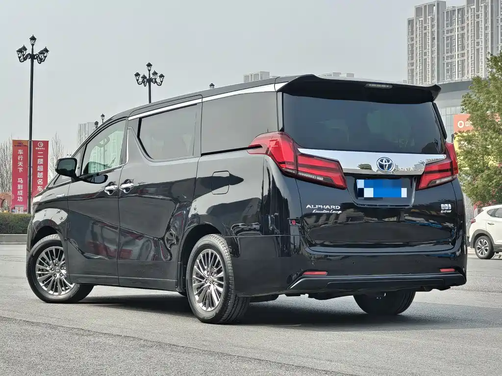 Toyota Alphard 2019 2.5L Luxury