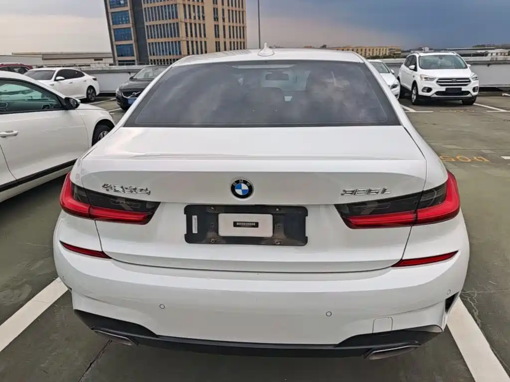 BMW 3 Series — миниатюра 6
