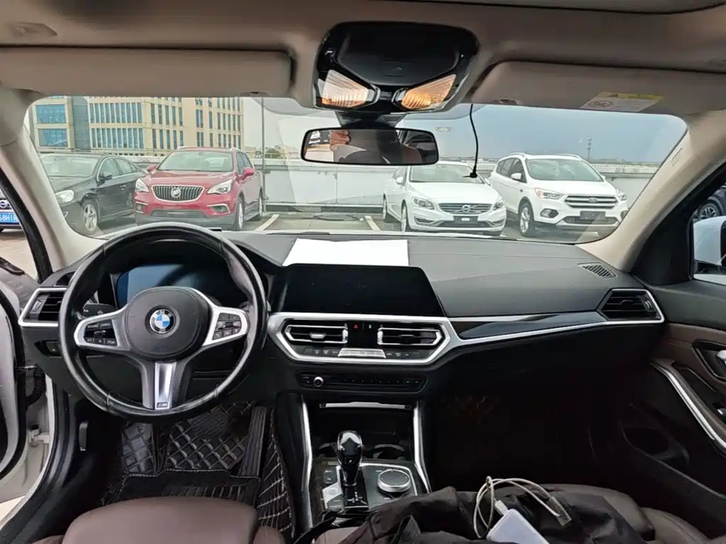 BMW 3 Series — миниатюра 10