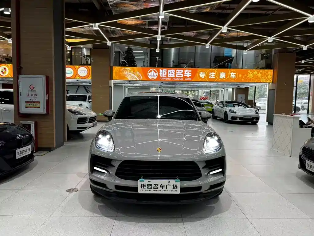 Porsche Macan — миниатюра 6