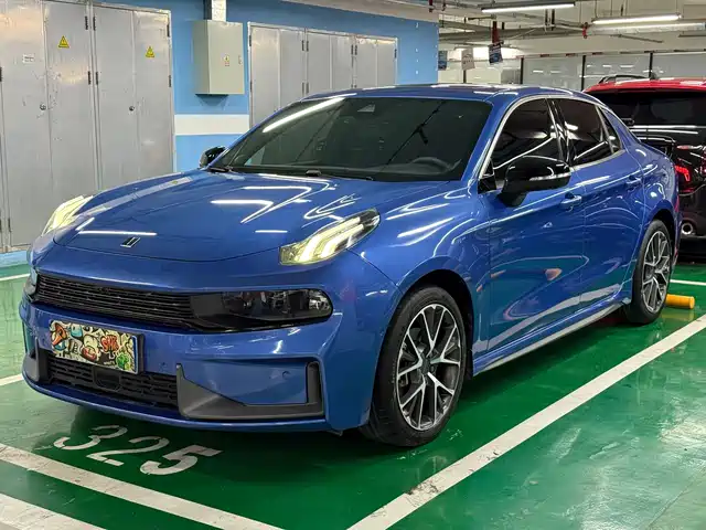 2020 Lynk & Co 03