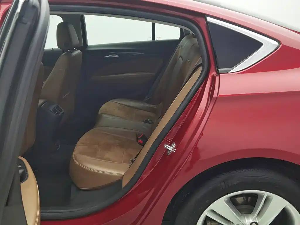 Buick Regal — миниатюра 15
