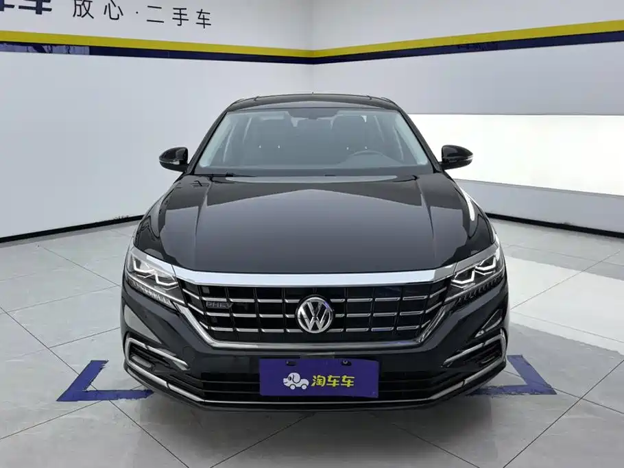 Volkswagen Passat PHEV — миниатюра 2