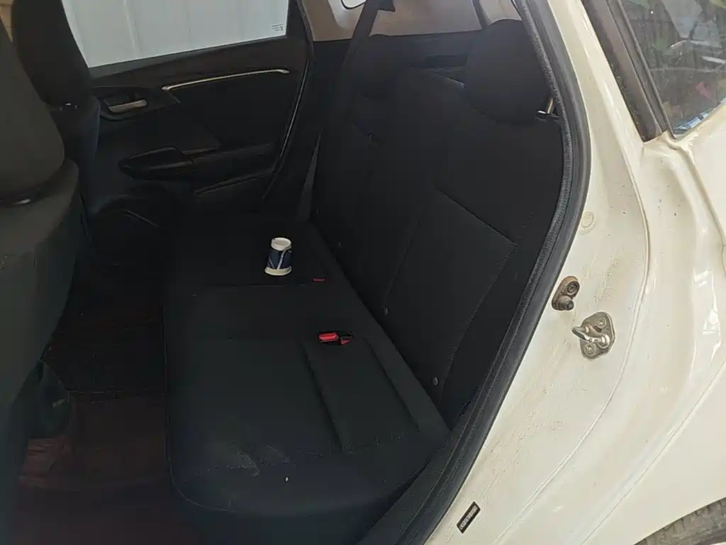 Honda Fit — миниатюра 17