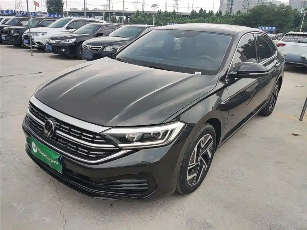 Volkswagen Sagitar 2024