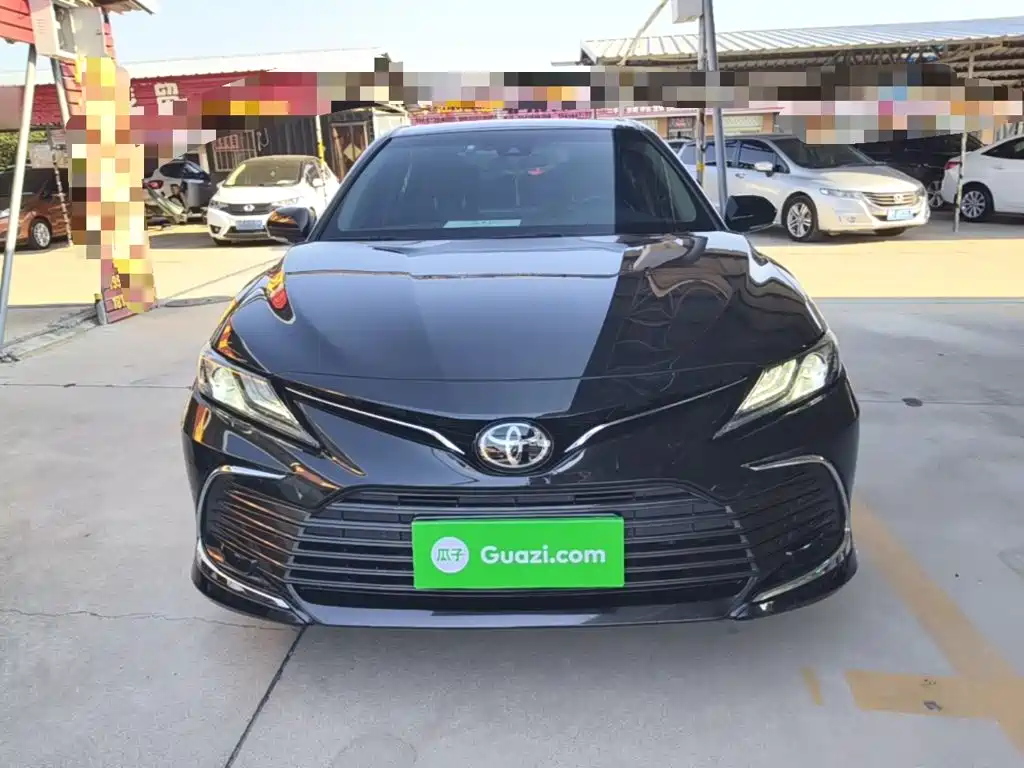 Toyota Camry — миниатюра 3