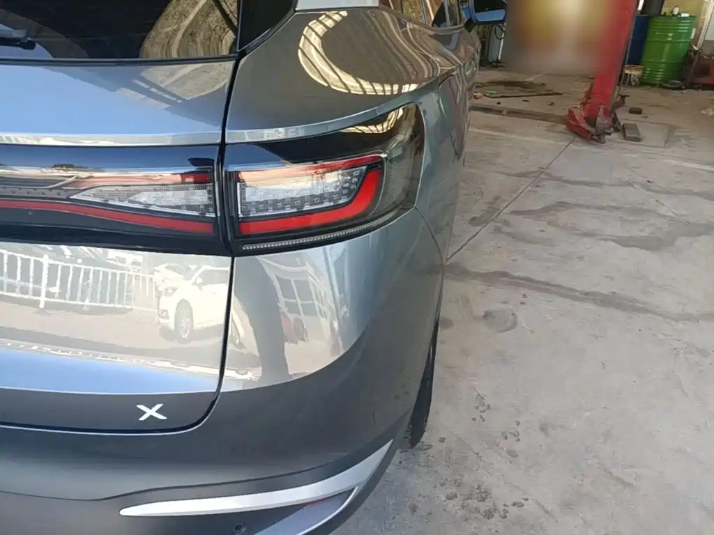 Volkswagen ID.4 X — миниатюра 8