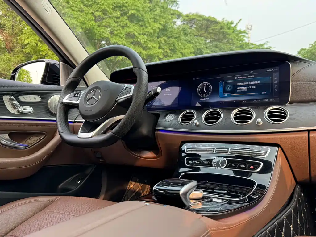 Mercedes-Benz E-Class — миниатюра 13
