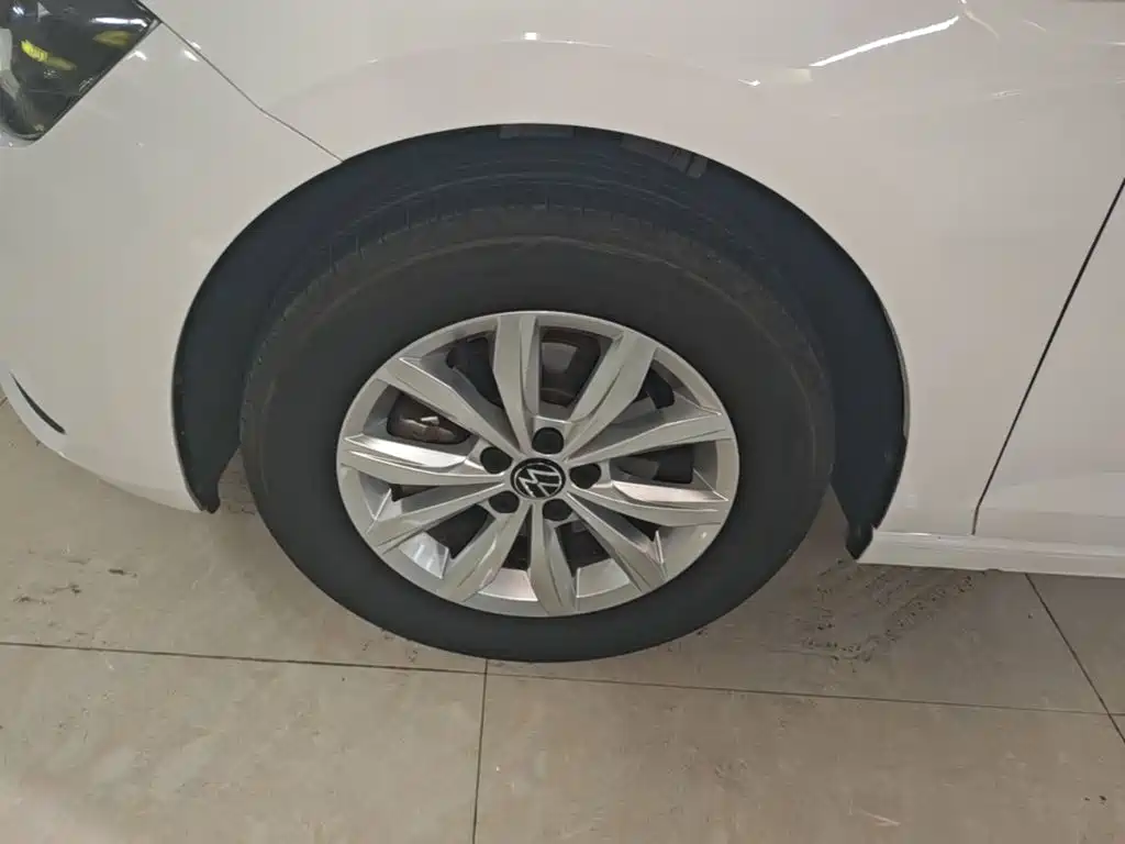 Volkswagen Polo — миниатюра 23