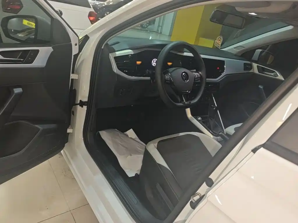 Volkswagen Polo — миниатюра 16