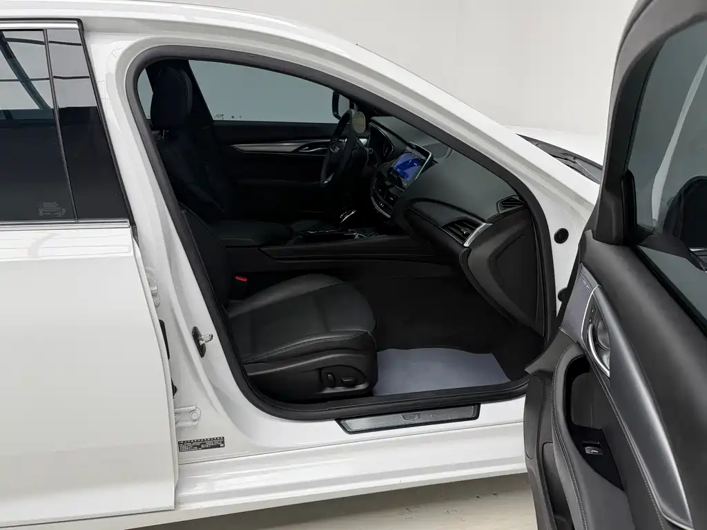 Cadillac CT5 28T Luxury Type （ Standard Edition ）, фото 17