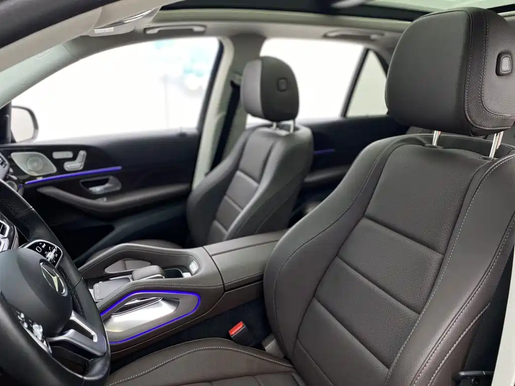 Mercedes-Benz GLE (Import) — миниатюра 20