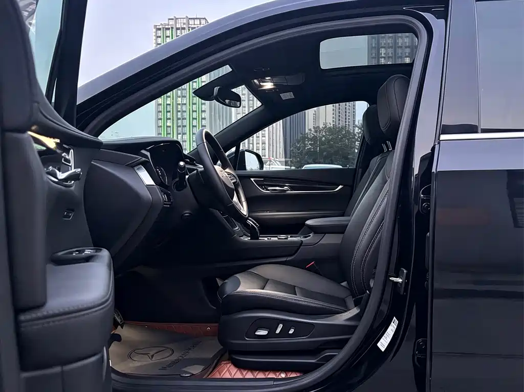 Cadillac XT6 — миниатюра 4