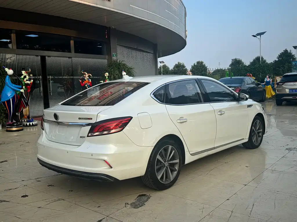 MG 6 New Energy — миниатюра 4