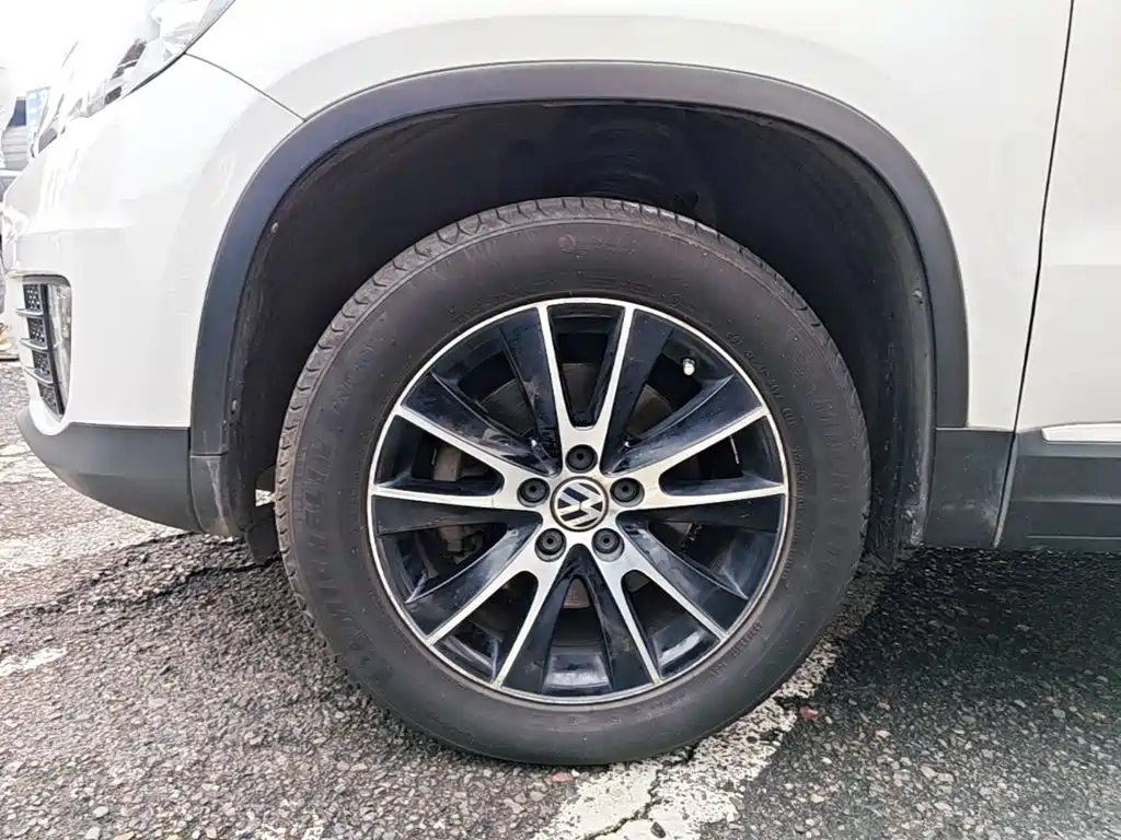 Volkswagen Tiguan — миниатюра 23