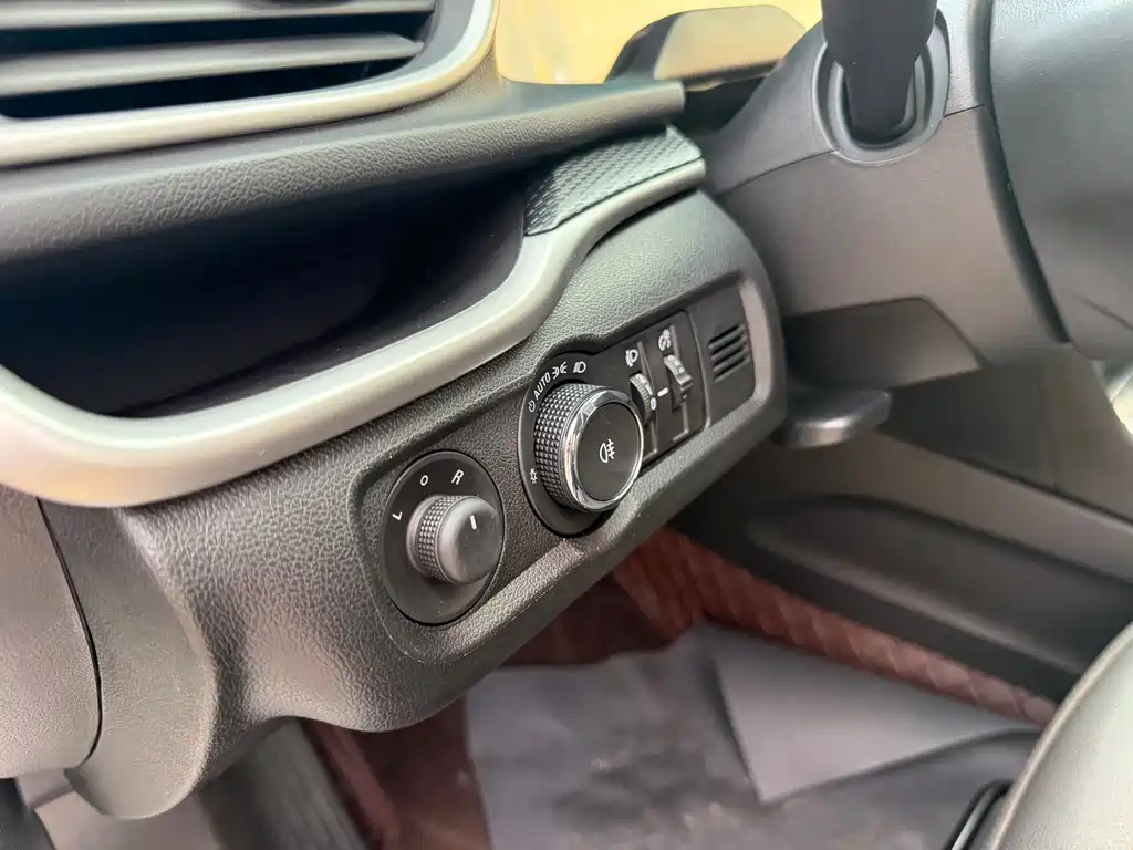 Buick Excelle — миниатюра 24