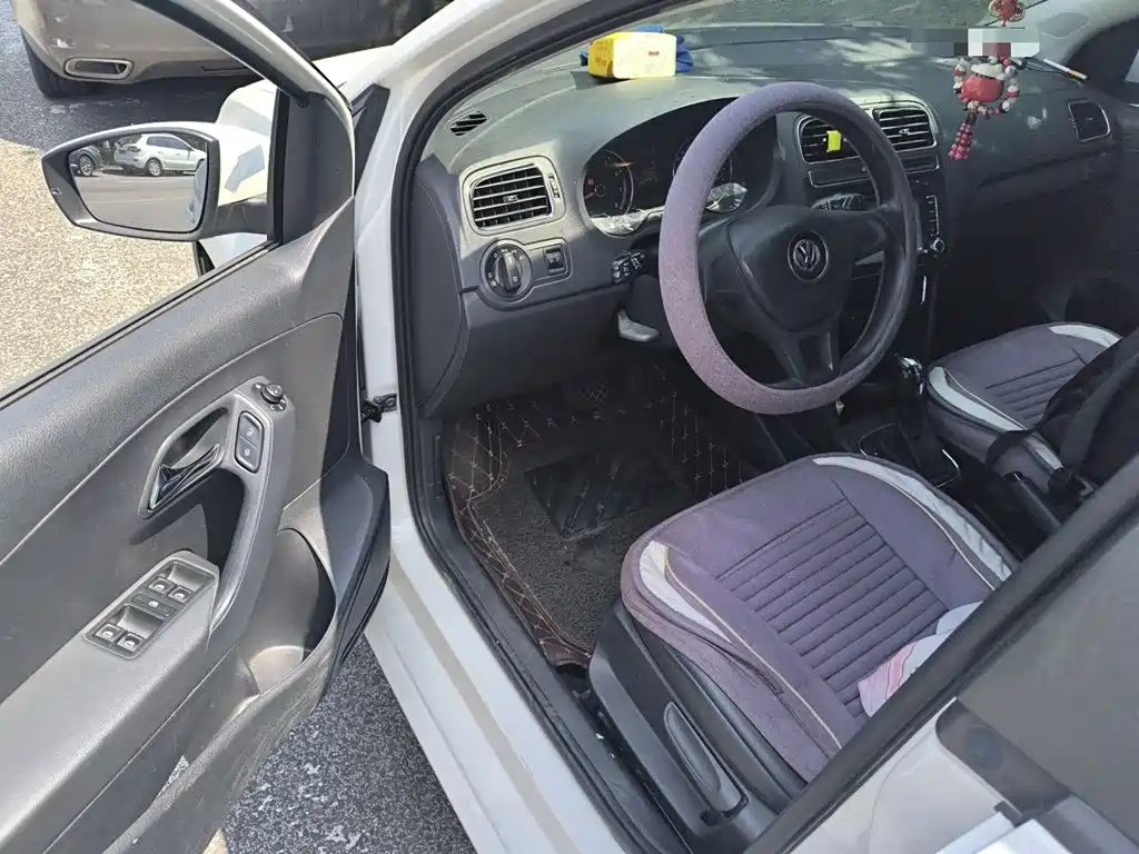 Volkswagen Polo — миниатюра 12
