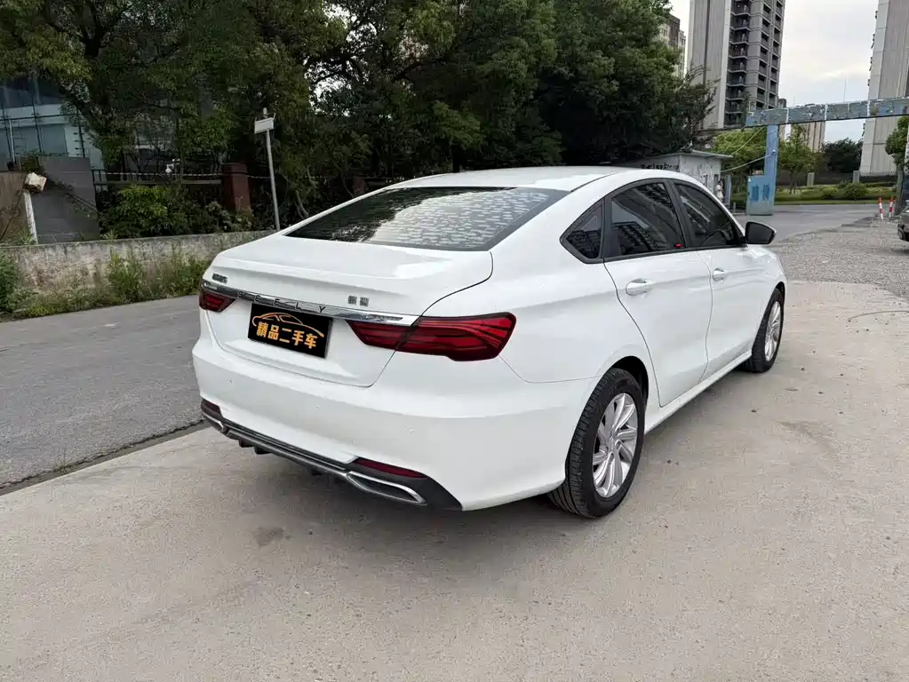Geely Binrui — миниатюра 9