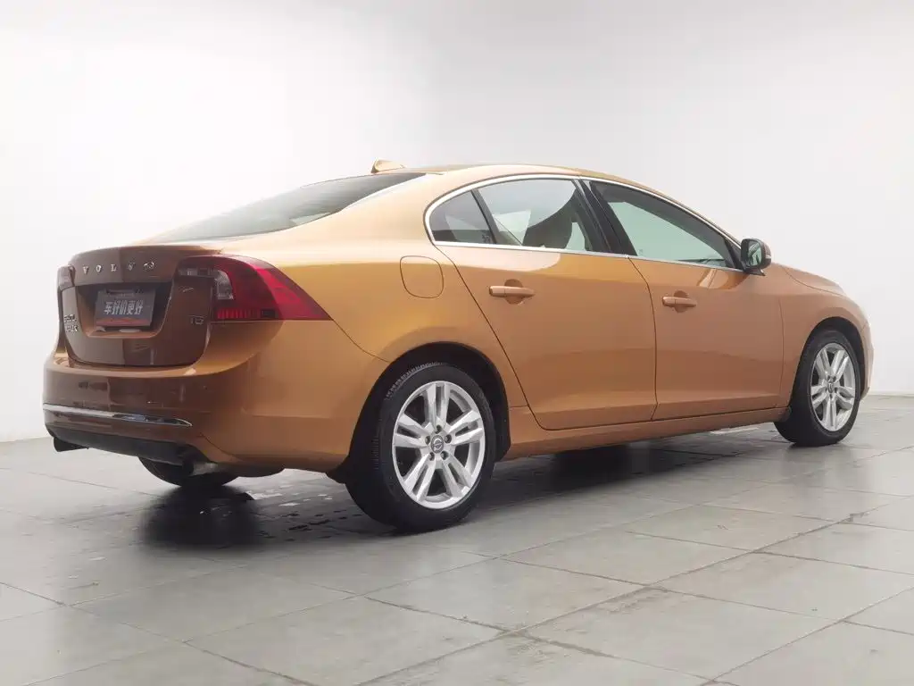 Volvo S60 — миниатюра 2