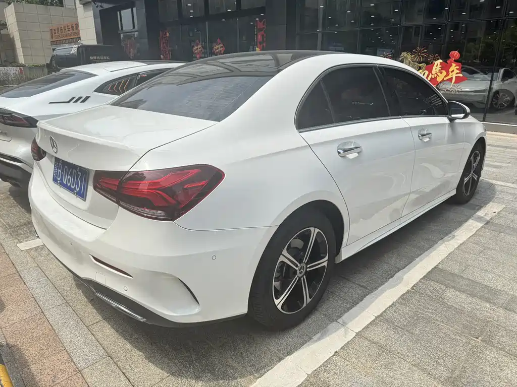 Mercedes-Benz A-Class — миниатюра 9