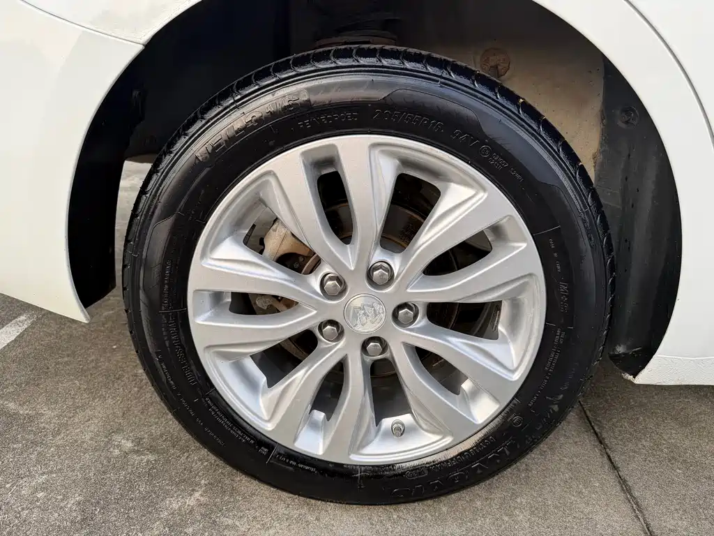 Buick Excelle — миниатюра 19