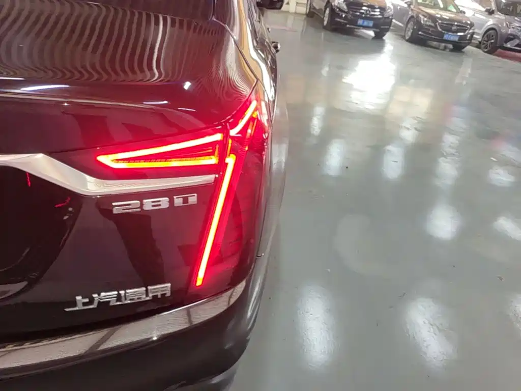 Cadillac CT6 — миниатюра 8