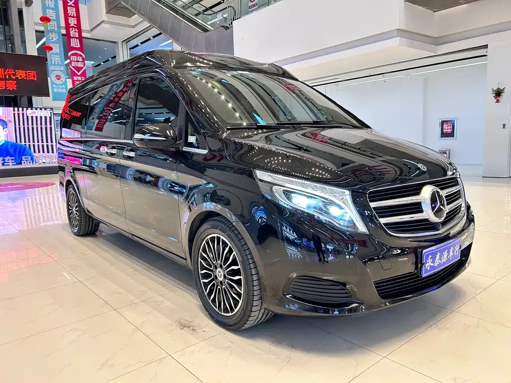 Mercedes-Benz V-Class V 2018 V 260 L Luxury Long Wheelbase VI