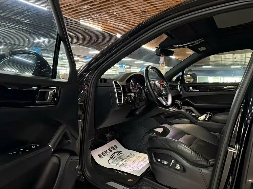 Porsche Cayenne 2019 Cayenne 3.0T