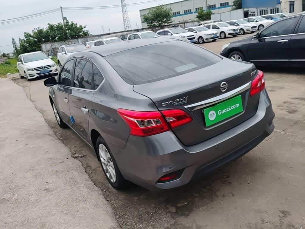 Nissan Sylphy 1.6 л 2024 г. Серебристо-серый, пробег 22900 км