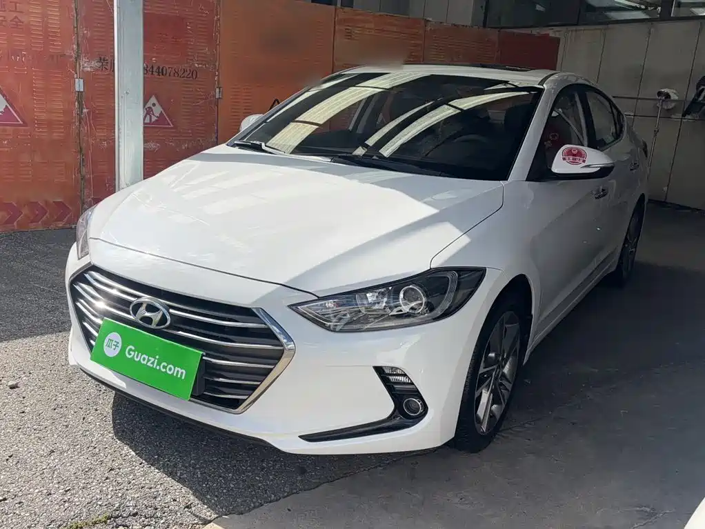 Hyundai Elantra — миниатюра 4