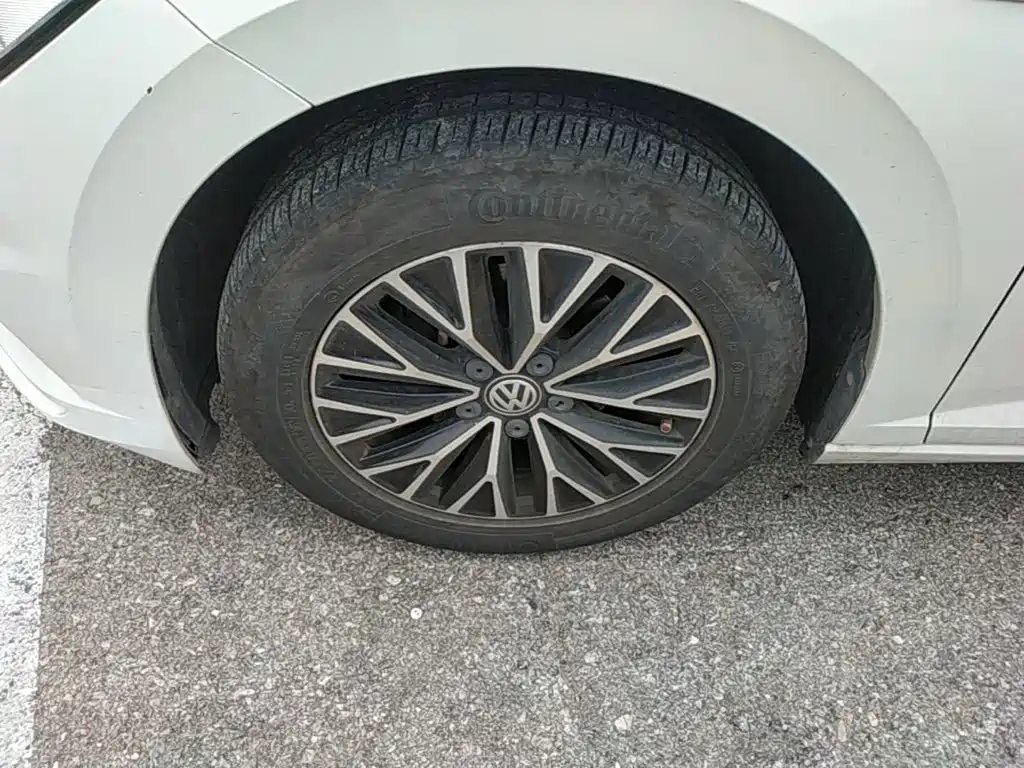 Volkswagen Sagitar — миниатюра 23