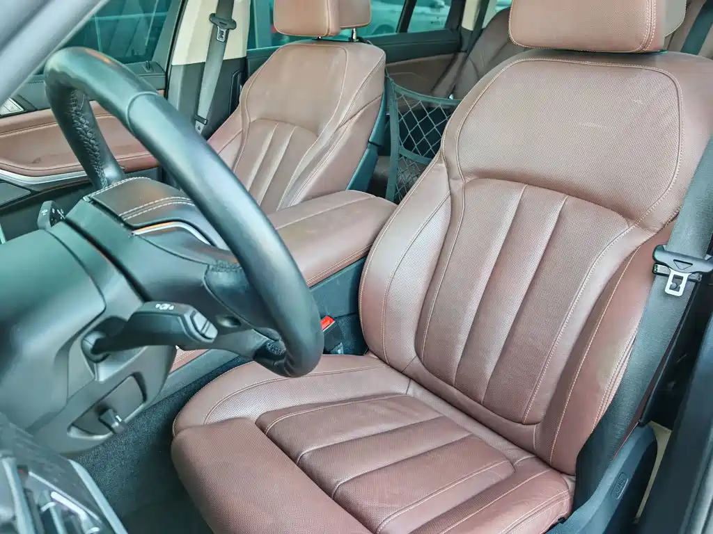 BMW X7 — миниатюра 13