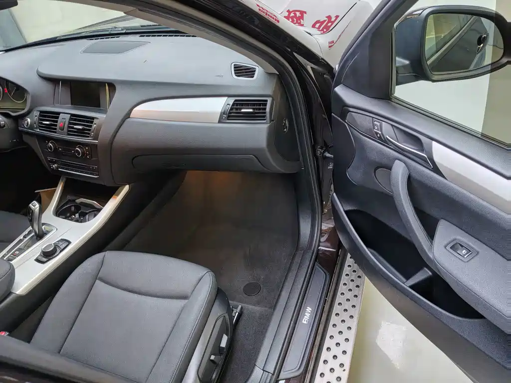 BMW X3 (Import) — миниатюра 12