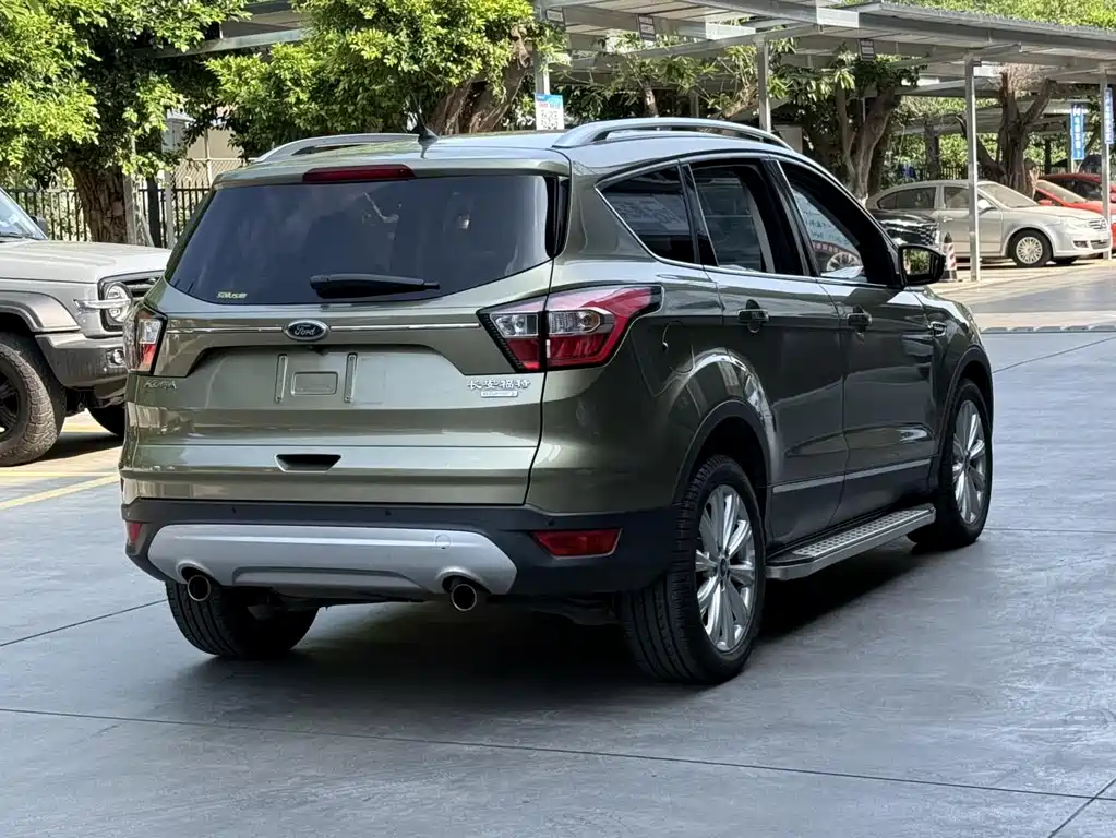 Ford Kuga — миниатюра 2
