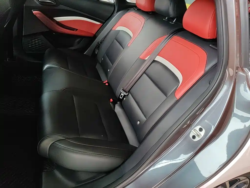 MG MG5 — миниатюра 17