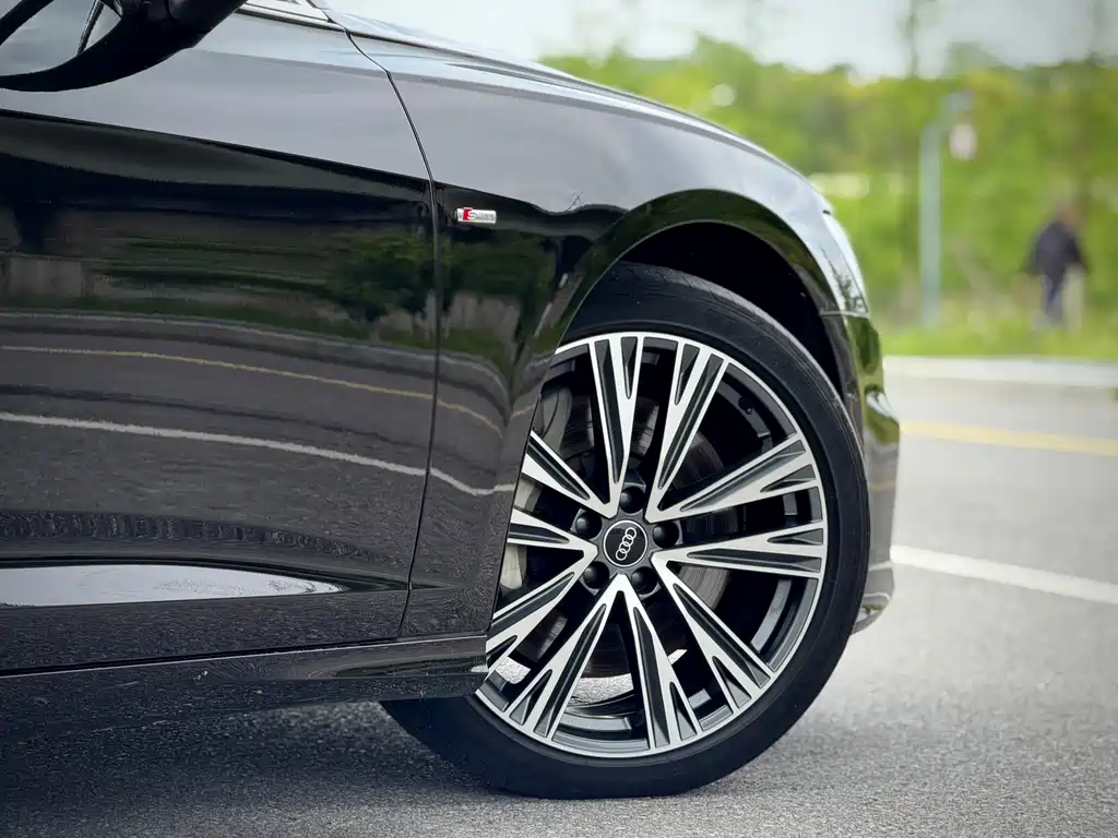 Audi A6L 2022 55 TFSI quattro Flagship